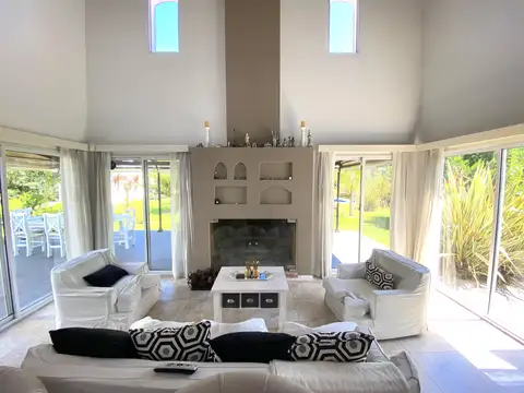 5.000 m2 Casa en Haras El Malacate