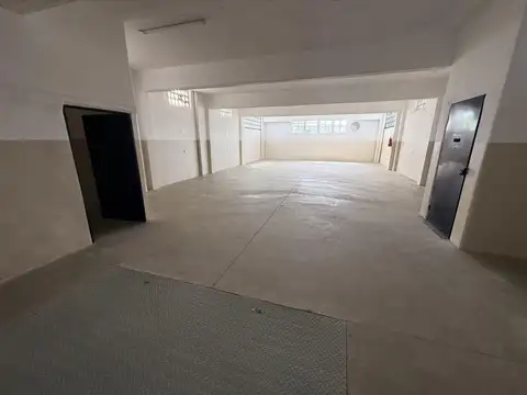 Galpon en Venta en Monte Castro, USD 840.000