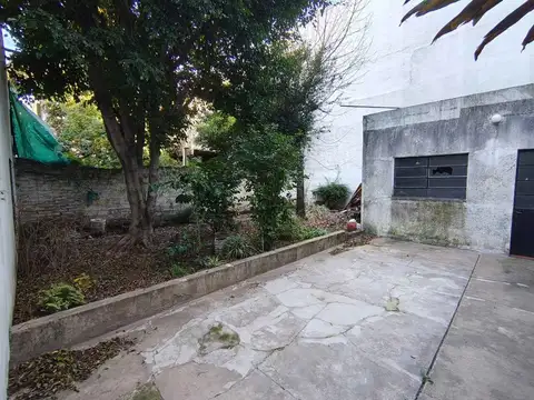 Lamadrid 1400