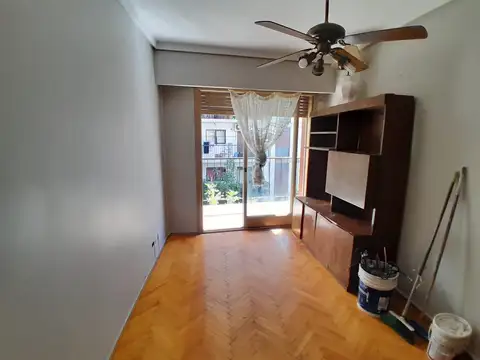 Luminoso 2 amb. con balcón