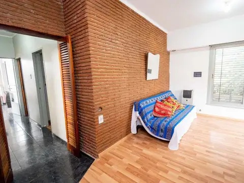 Depto Tipo Casa en Venta 61 años