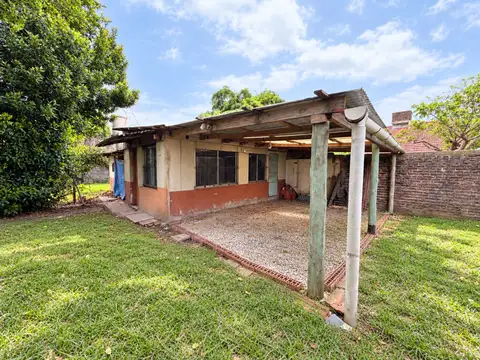 Terreno en Venta en Luis Guillon, USD 40.000