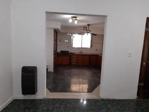 Casa en Venta en Malvinas Argentinas, USD 95.000