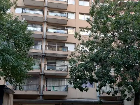 VENTA MODERNO y EXCELENTE 2 AMB- EDIF. CATEGORIA