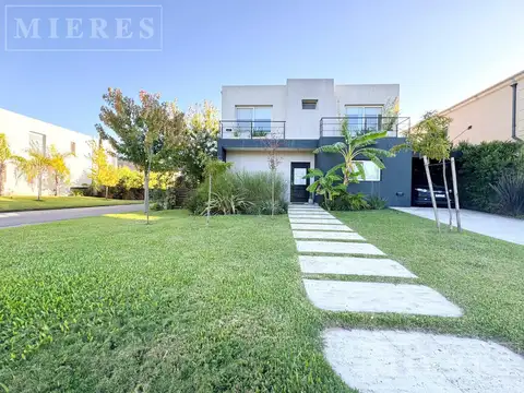 Casa en Venta de 5 dormitorios