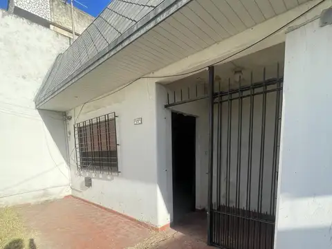Depto Tipo Casa en Venta 70 años