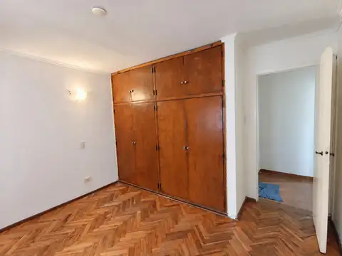 Departamento en Alquiler en Abasto, $ 390.000