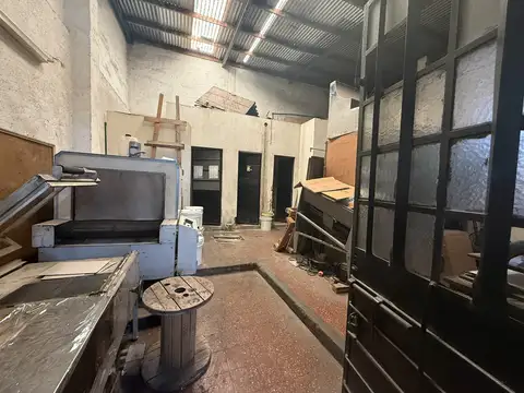 Galpon en Venta 27  mts Fondo