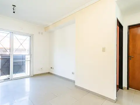 Depto Tipo Casa en Venta con 2 cochera