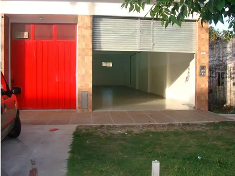Local en Alquiler Via Pública