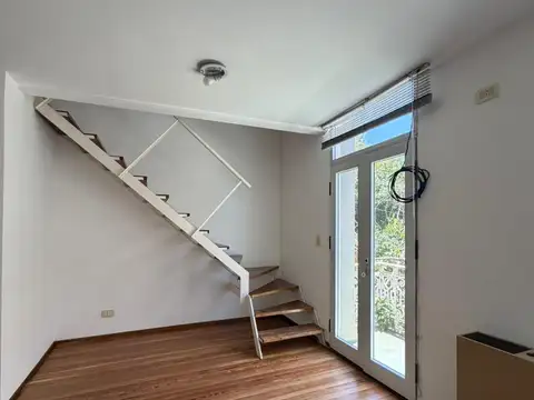 San Luis 2200, Piso 01