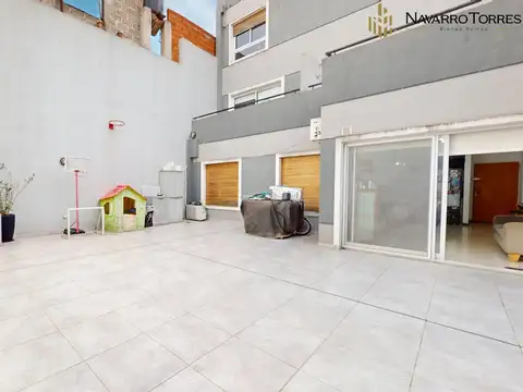 Depto Tipo Casa 3 ambientes con 2 baños