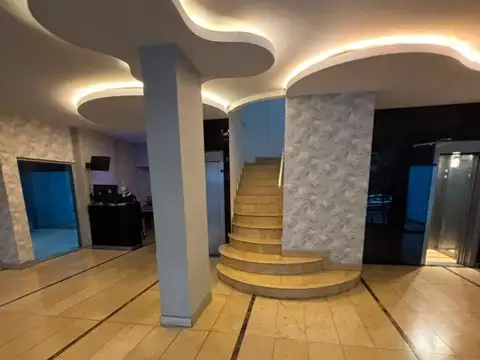 Espora 100, Piso 1