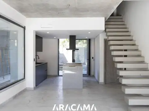 Depto Tipo Casa 3 ambientes con 1 baño