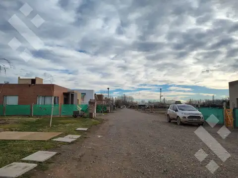 Terreno en Venta en Confluencia, USD 38.000