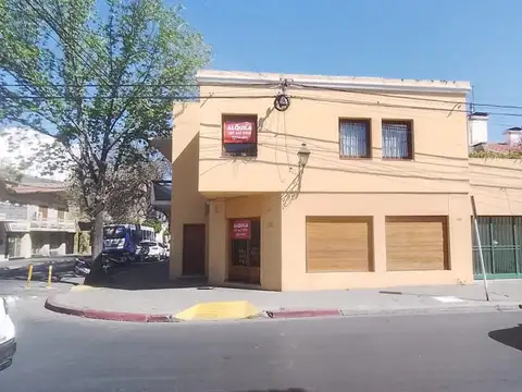 ¡EXCELENTE OPORTUNIDAD DE ALQUILER COMERCIAL EN EL CENTRO!