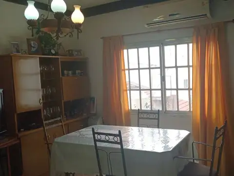 VENTA PH 4 AMBIENTES  RAMOS MEJIA