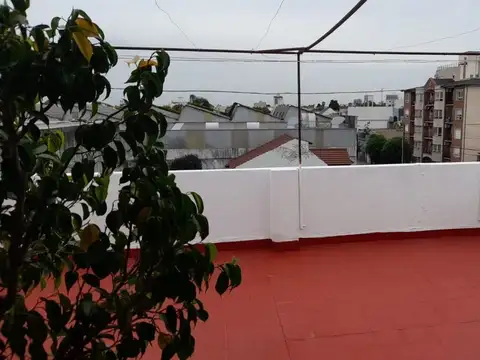 Depto Tipo Casa 4 ambientes con 1 baño