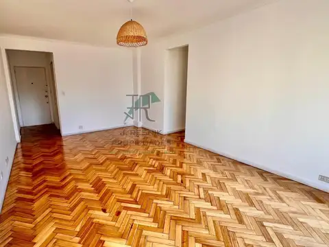 Bernardo De Irigoyen 1300 , Piso 6