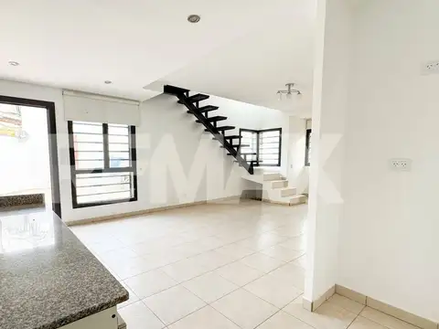 Depto Tipo Casa en Venta 2 años