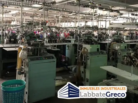 Galpon en Venta en Villa Lynch, USD 2.300.000