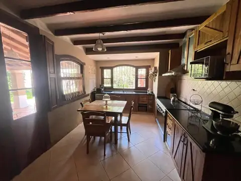 Casa en Venta en Castelar Norte, USD 450.000