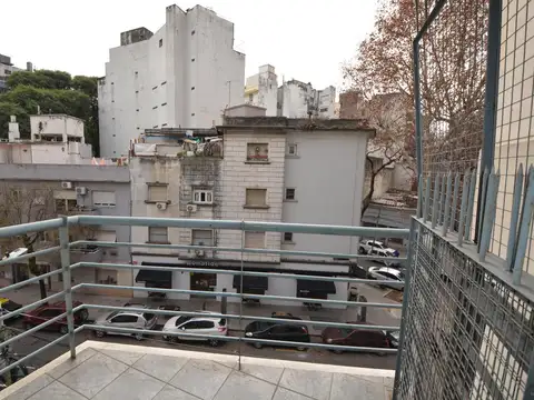 De La Cárcova 3500