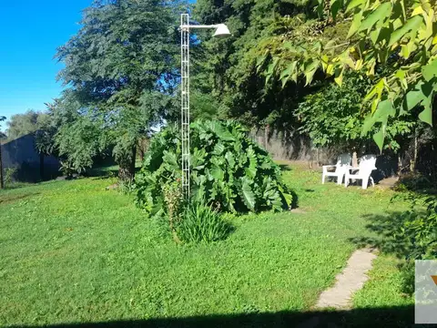 Casa en venta - 2 Dormitorios 1 Baño - Cochera - 1.079Mts2 - Uruguay