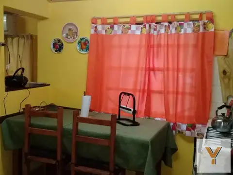 Casa en venta - 2 Dormitorios 1 Baño - Cochera - 1.079Mts2 - Uruguay