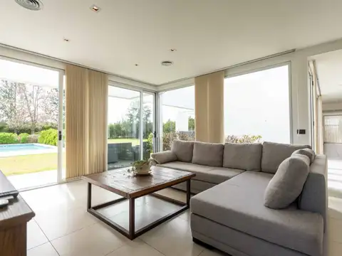 Casa en Venta en Campos De Roca, USD 230.000