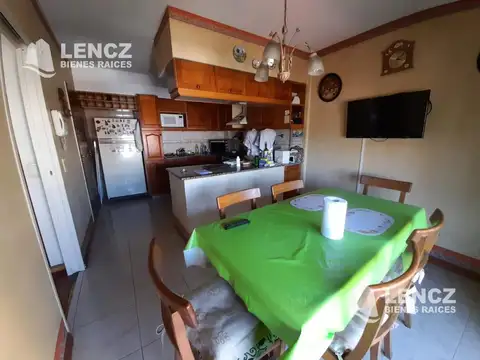 Departamento 4 ambientes con 3 baños