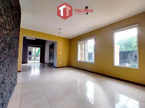 Casa 5 ambientes con 2 baños
