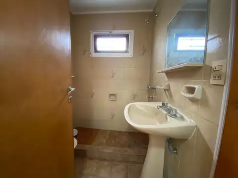 Depto Tipo Casa en Alquiler de 2 dormitorios