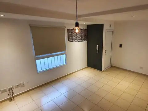 Av. R. S. Peña Nº581 Dpto 5