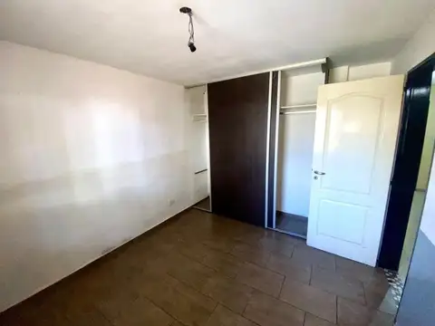 Depto Tipo Casa 8 ambientes con 4 baños