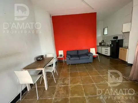 Depto Tipo Casa en Alquiler de 2 ambientes
