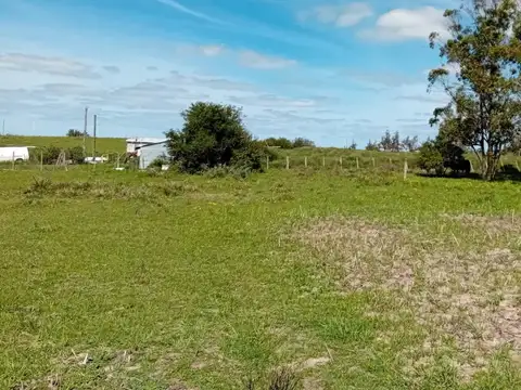 Chacra 12 Hás en Venta en San Carlos con mejoras