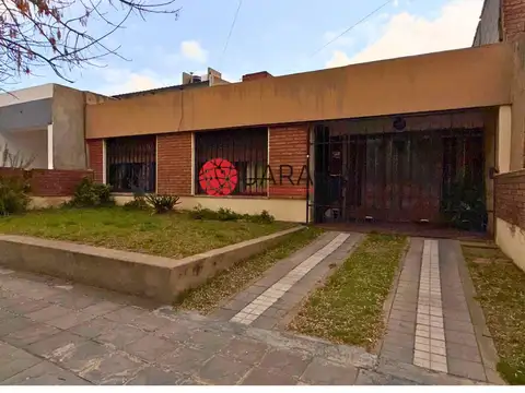 CASA EN VENTA HAEDO SUD 1144 Bº RESIDENCIAL QUINTAS STA ANA