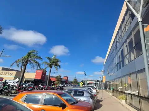 Oficina en Alquiler en Fisherton, $ 400.000