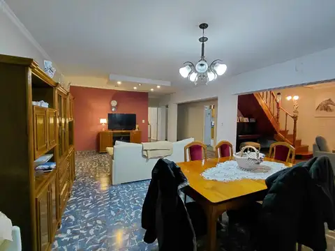 VENTA  GRAN CASA EN LUIS AGOTE