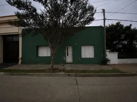Casa céntrica en Venta. San Carlos Centro
