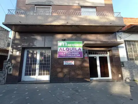 300M2 en 1er. y 2do. PISO - CASA USO COMERCIAL