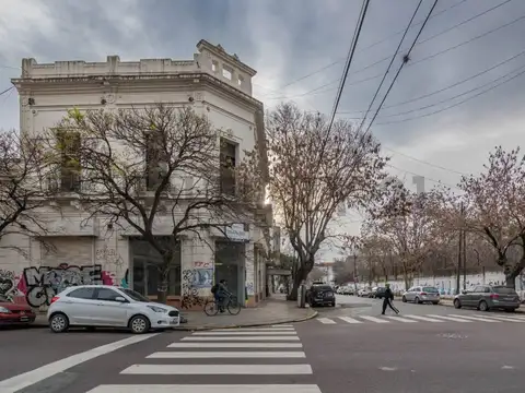 Local en Alquiler en La Plata Calle 4 esquina 45