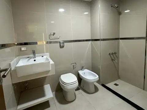 Departamento en Alquiler con 1 cocheras