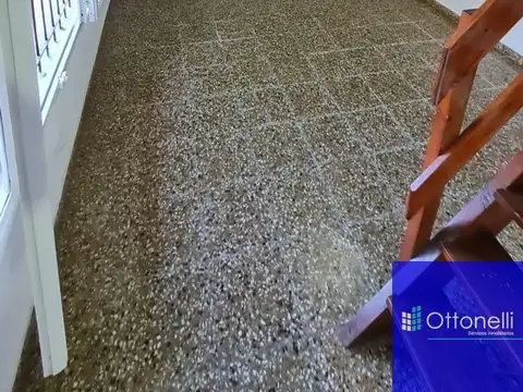 Depto Tipo Casa en Venta con 1 cocheras