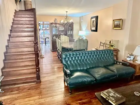 Depto Tipo Casa en Venta de 5 ambientes