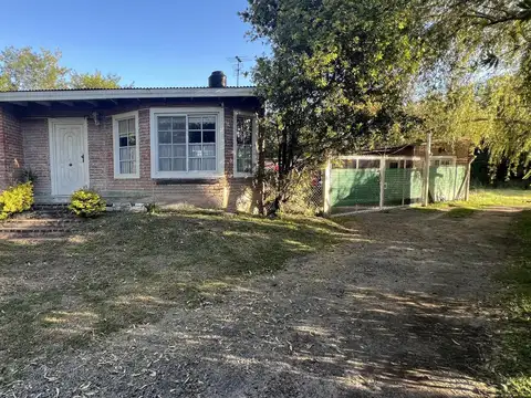 Casa 3 ambientes con 2 baños