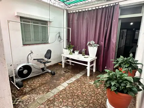 2 CASAS EN VENTA ALTA CBA A 2 CUADRAS DE LA CANCHA