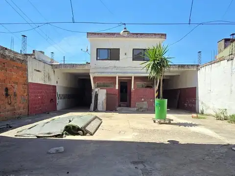 J Lavalle al 1200