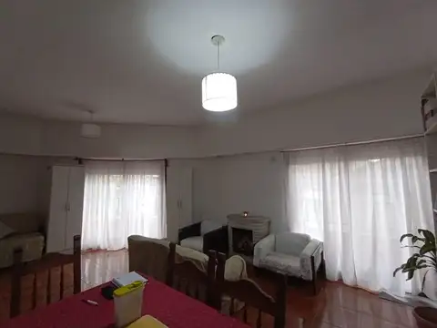 Depto Tipo Casa en Venta 40 años